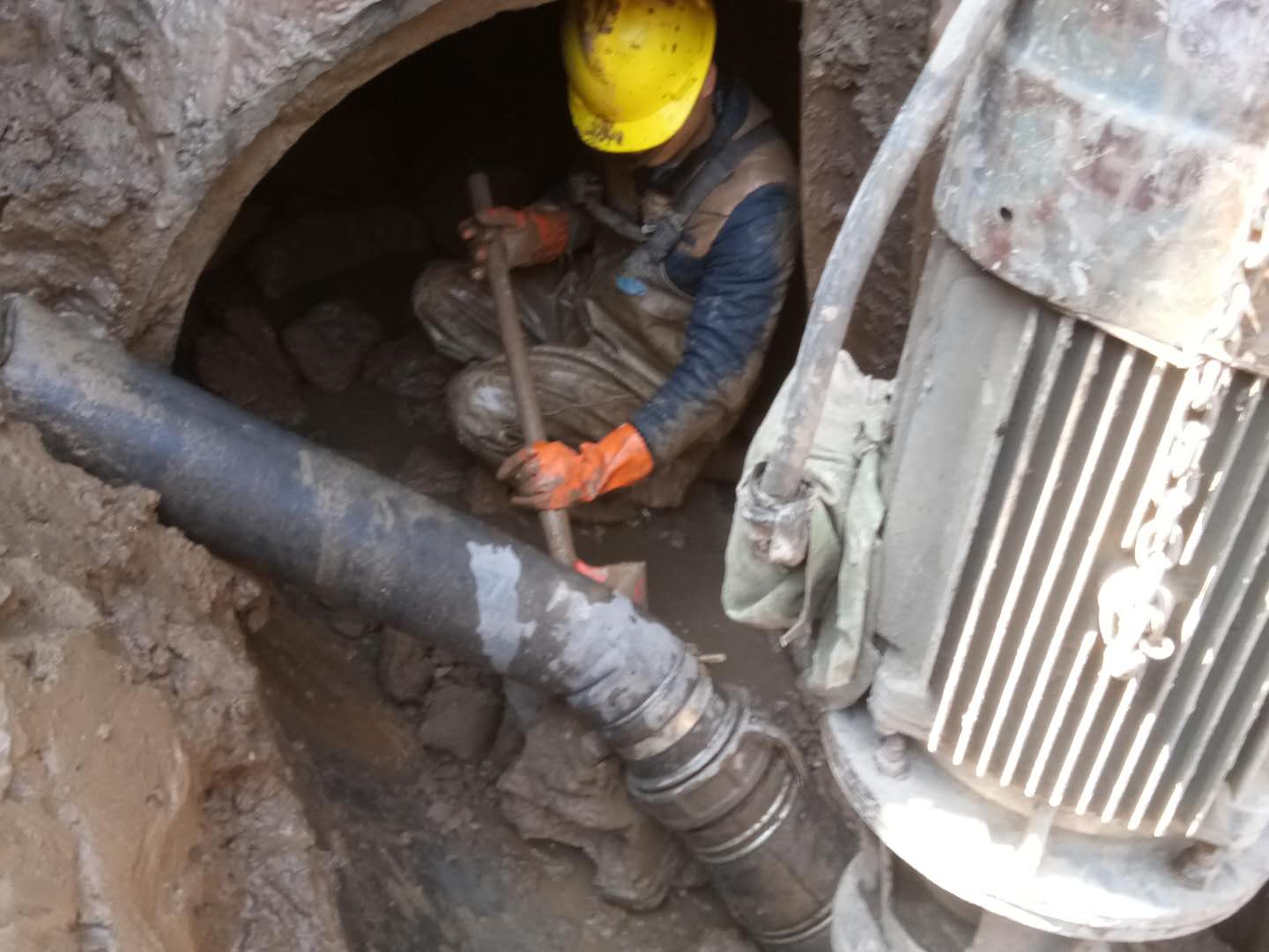 南开乡管道清淤